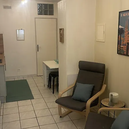 Apartamento Charming Studio Close To Downtown Tolón