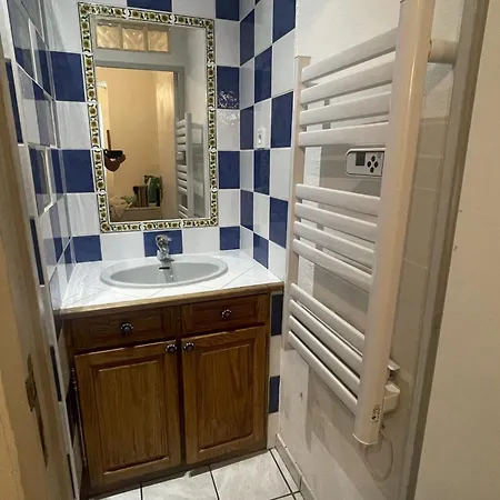 Charming Studio Close To Downtown Appartement